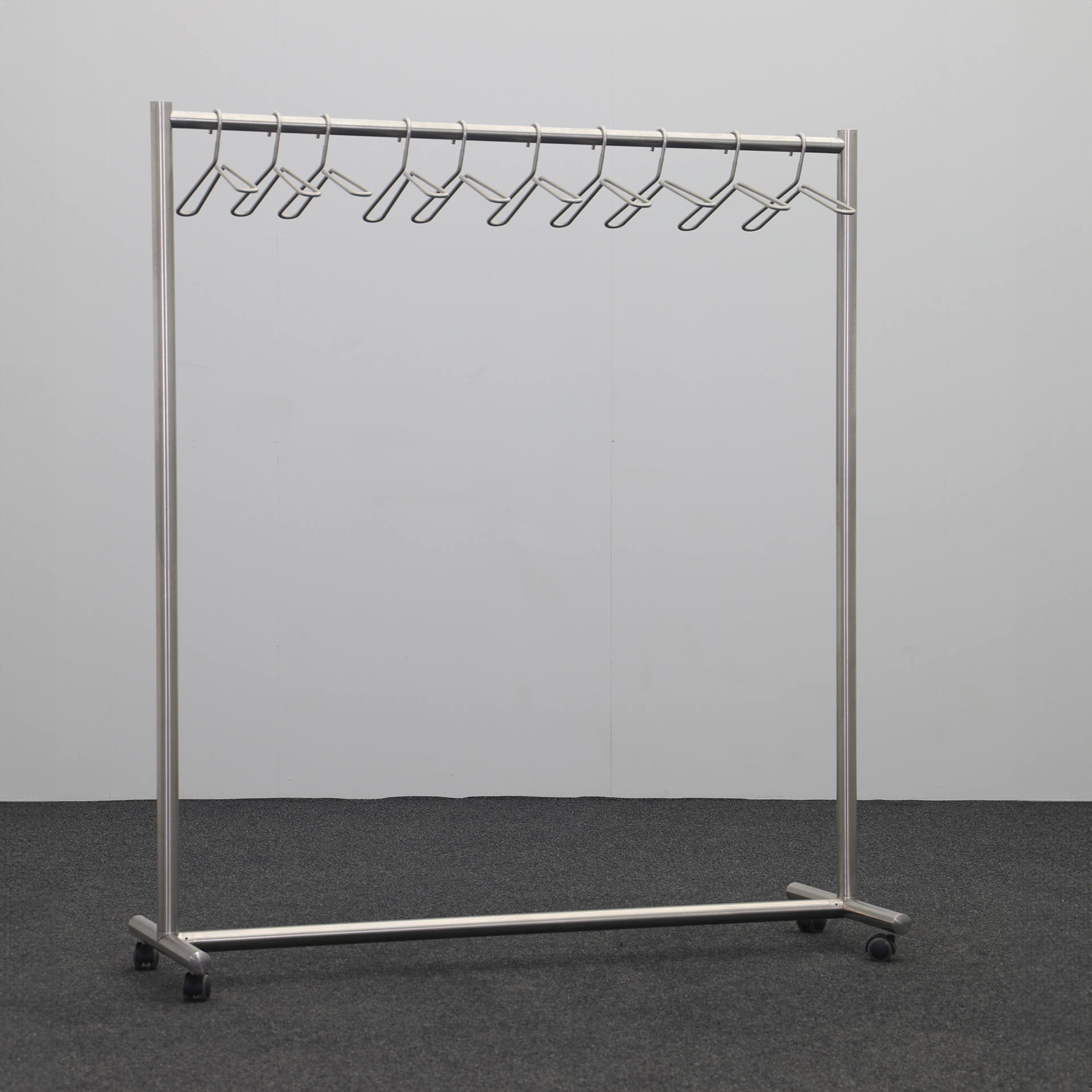 Coat rack with hanger (Normal used)