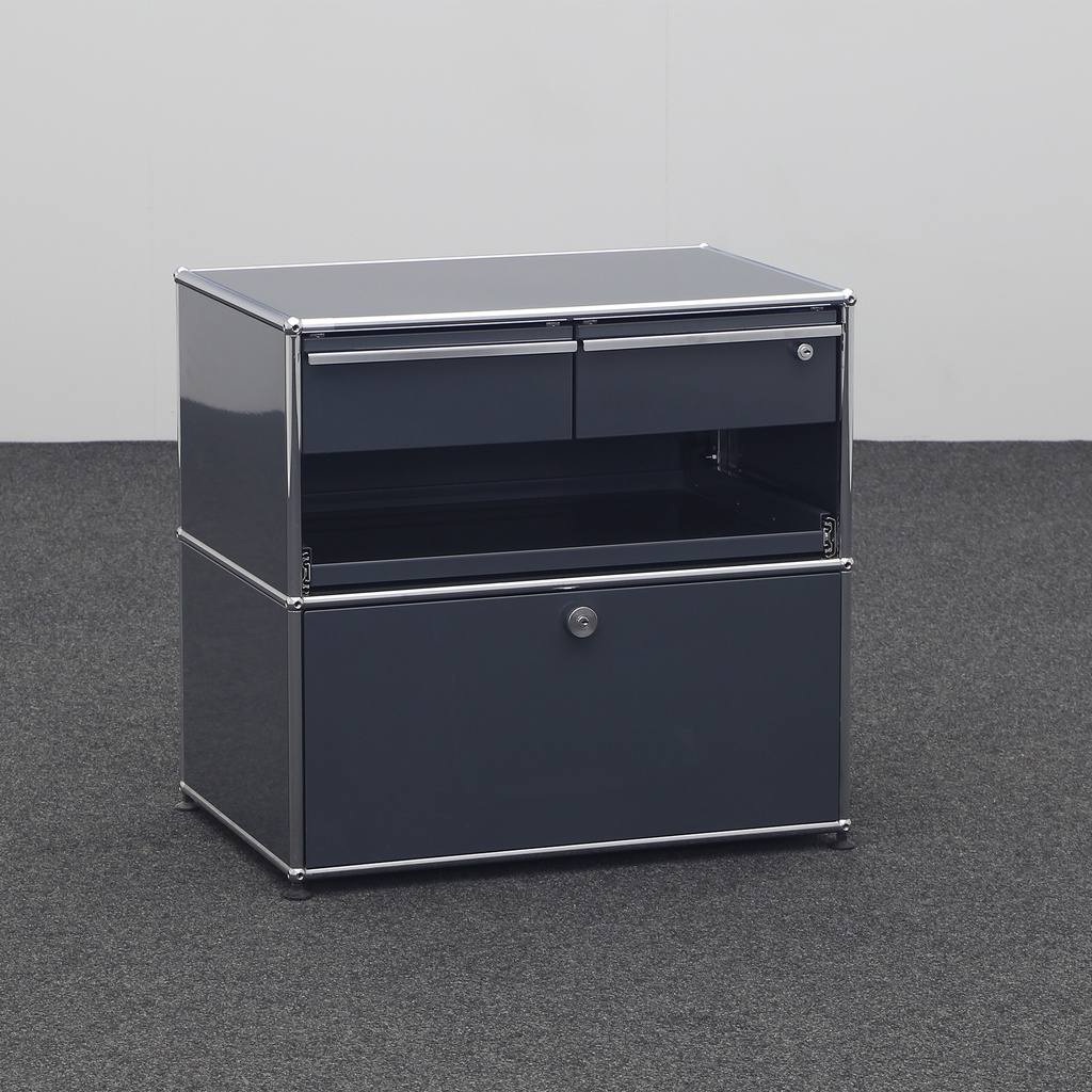 Buffet bas USM Haller (Normalement utilisé, avec clé)
