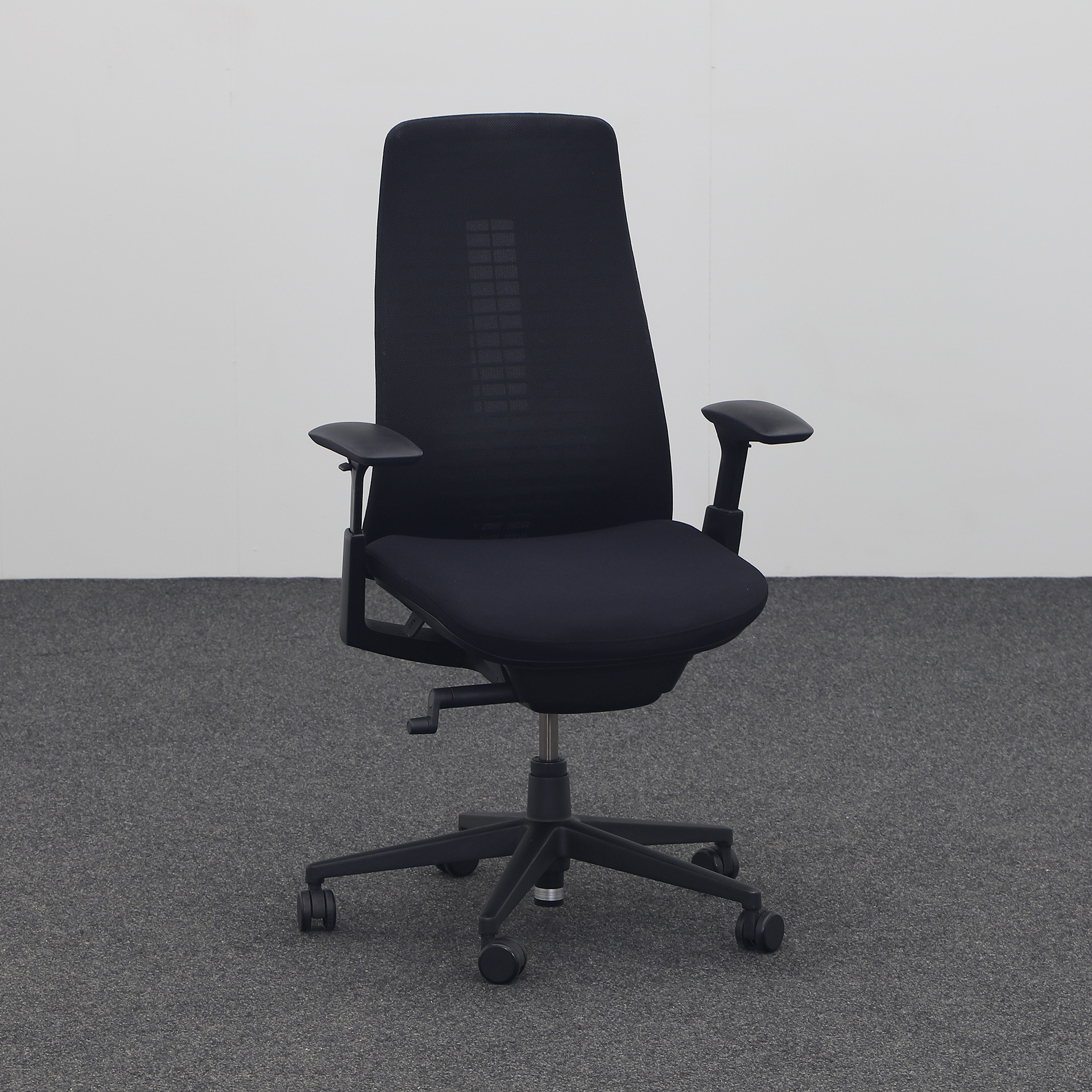 Office swivel chair Haworth Fern Fabric Mesh  Black with armrests (Normal used)