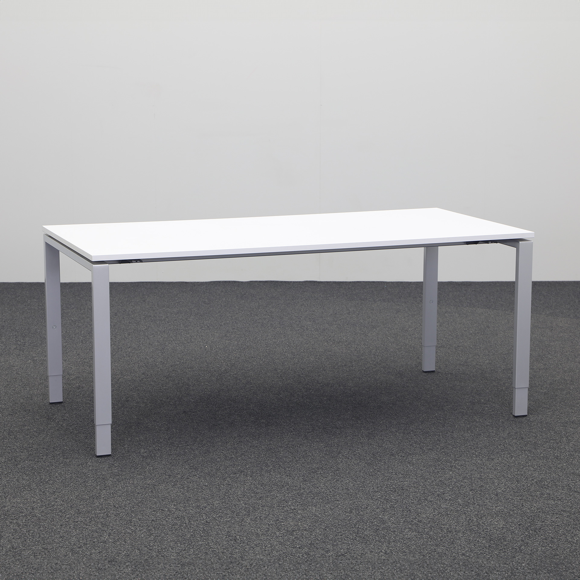 Schreibtisch Weiss 180x90 (Normal gebraucht)