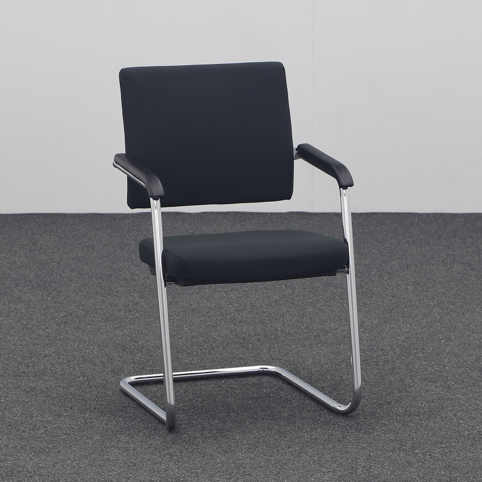 Rohde & Grahl Xpendo cantilever chair (Good)