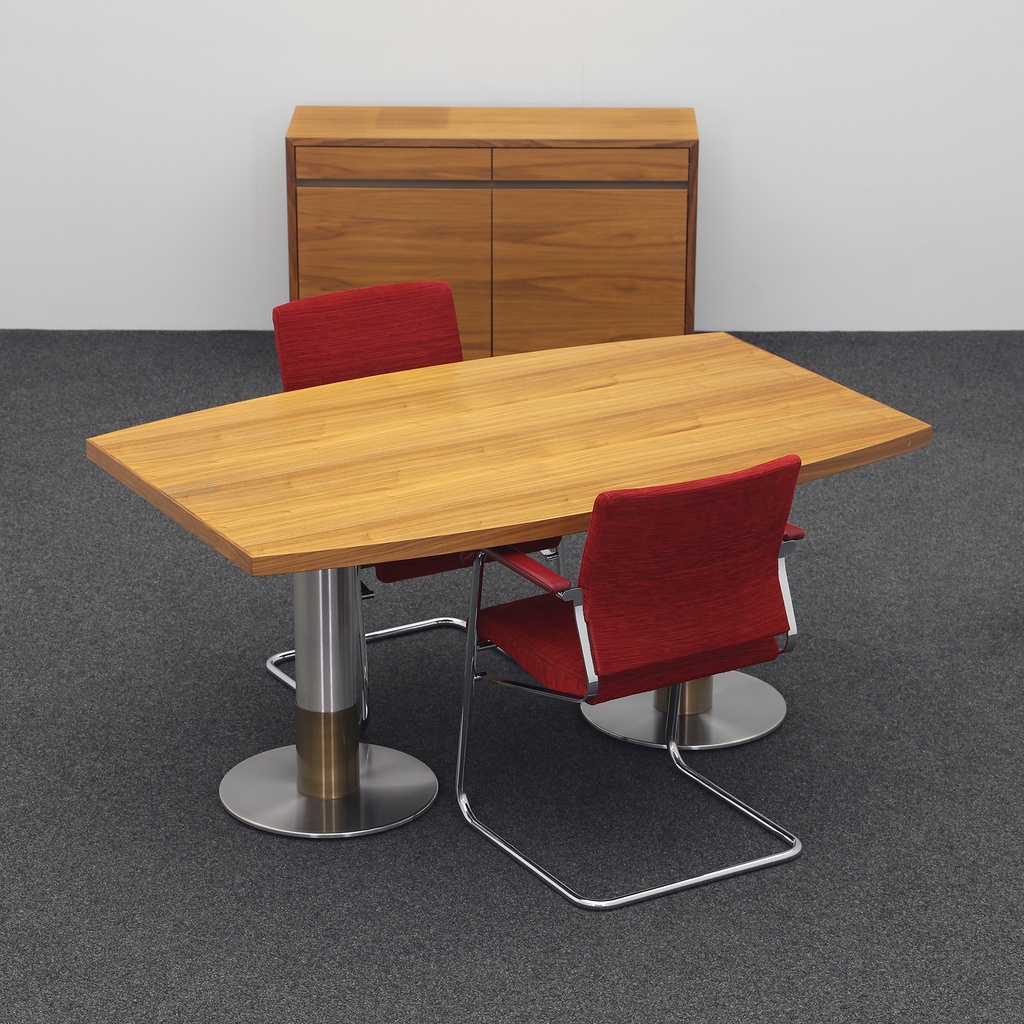 Konferenztisch mit Sideboard mit Wilkhahn Stühlen (Normal gebraucht)