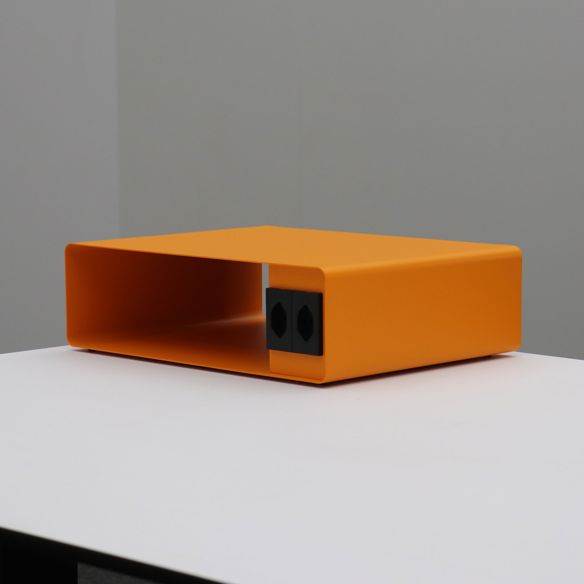 Steckdosenleiste Box Lista LO (Orange, Normal gebraucht)