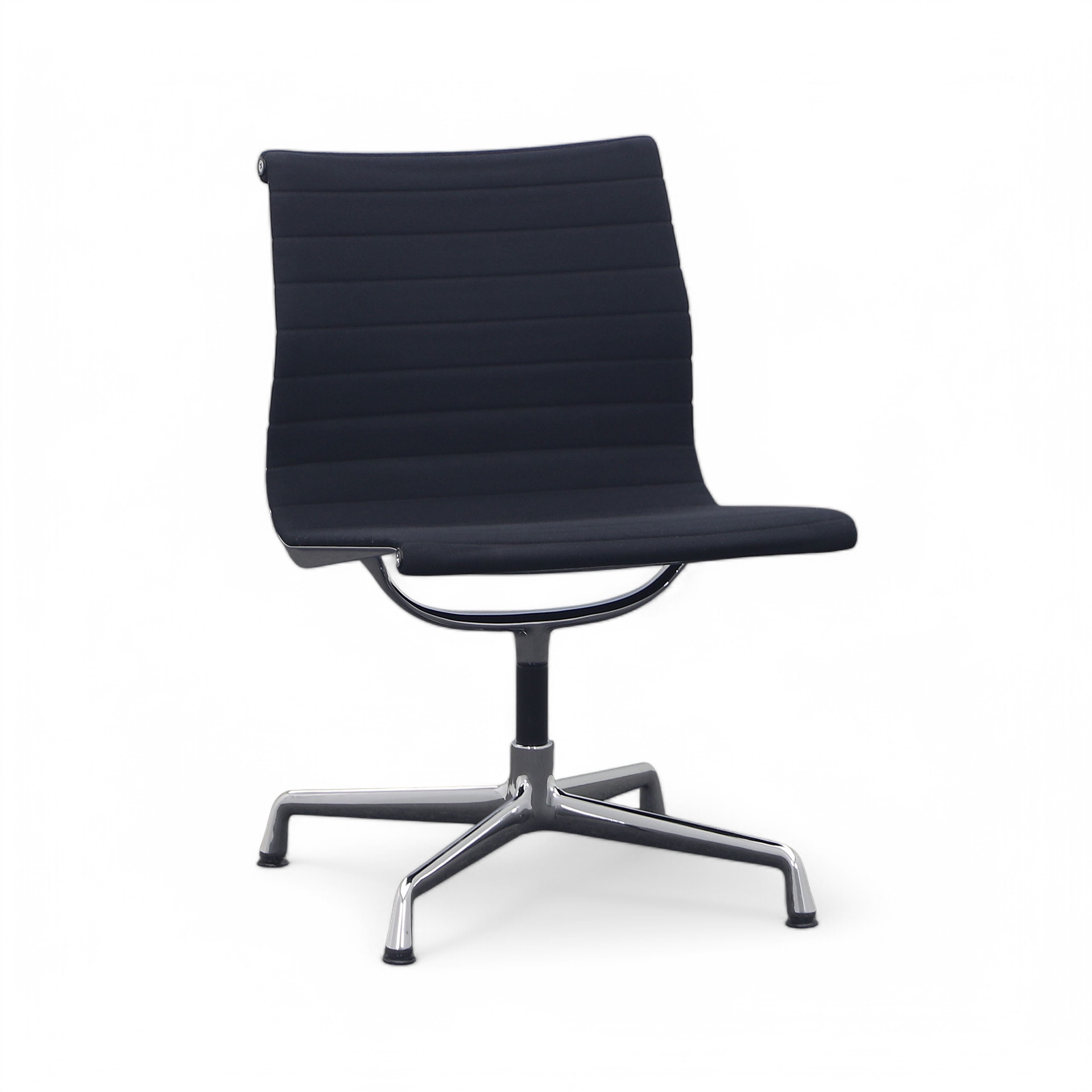 Vitra Aluminium Chair EA 108 (Schwarz, Gut, ohne Armlehnen)
