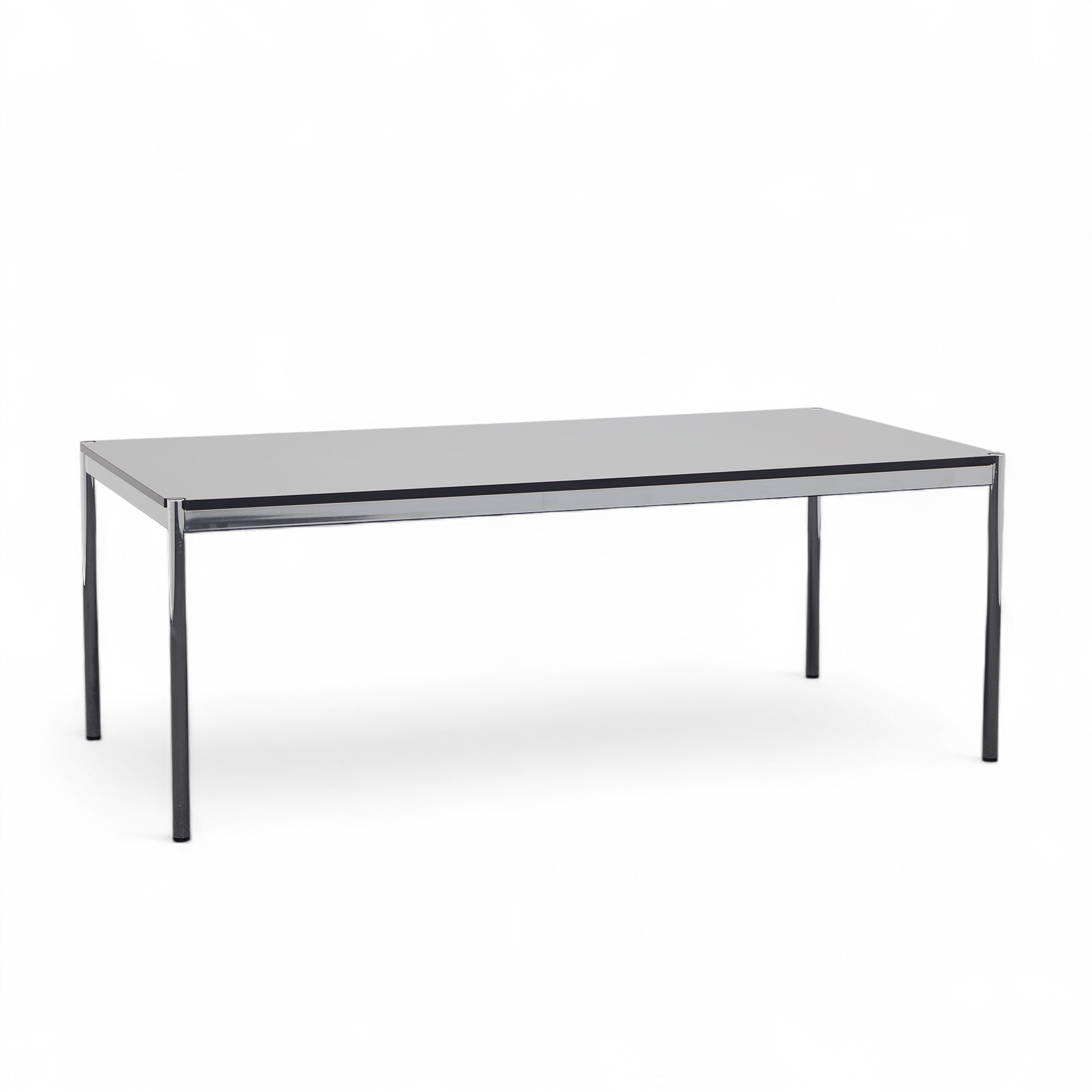 Design Bürotisch USM Haller (Starke Nutzung)